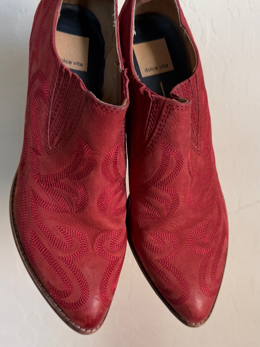 Dolce Vita Women's Red Suede Block Heel Booties Embroidered Western Cowgirl 9 - Picture 6 of 7